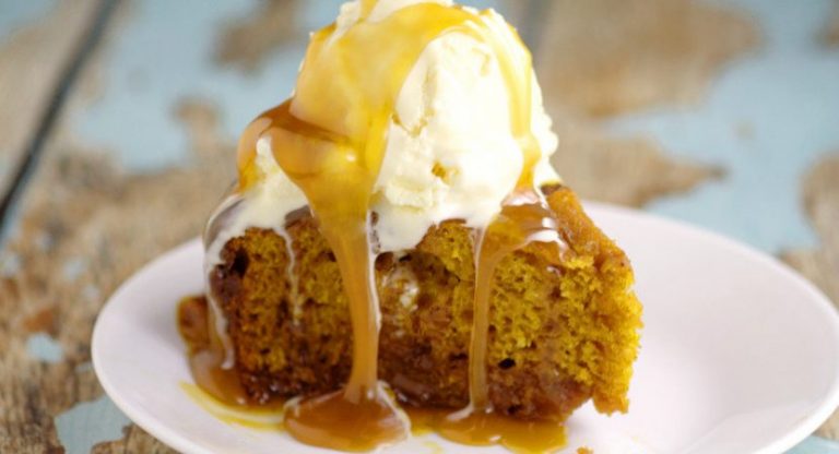 Crockpot Pumpkin Caramel Cake