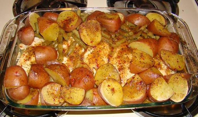 Baked Chicken with Green Beans and Potatoes