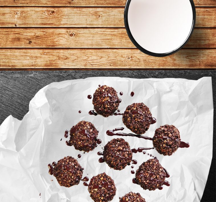 No-Bake Chocolate-Oatmeal Cookies