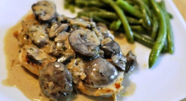 Slow Cooker Creamy Mushroom Chicken