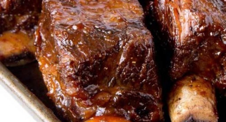 Slow Cooker BBQ Short Ribs