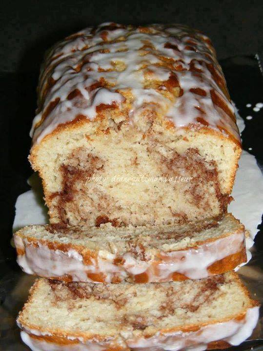 Easy Cinnamon Roll Bread