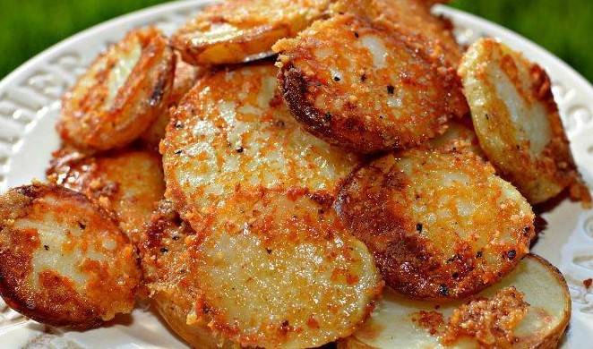 Crispy Crunchy Parmesan Potatoes