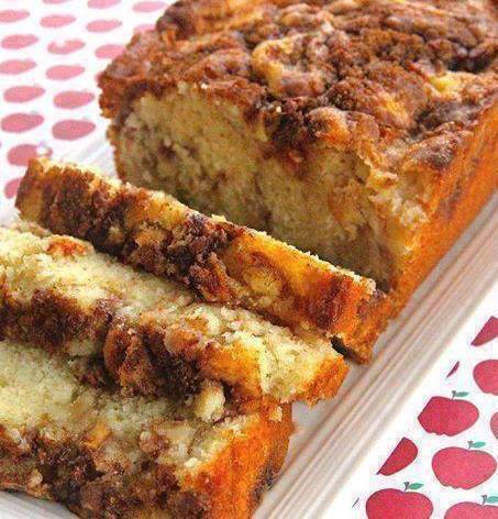 APPLE CINNAMON BREAD