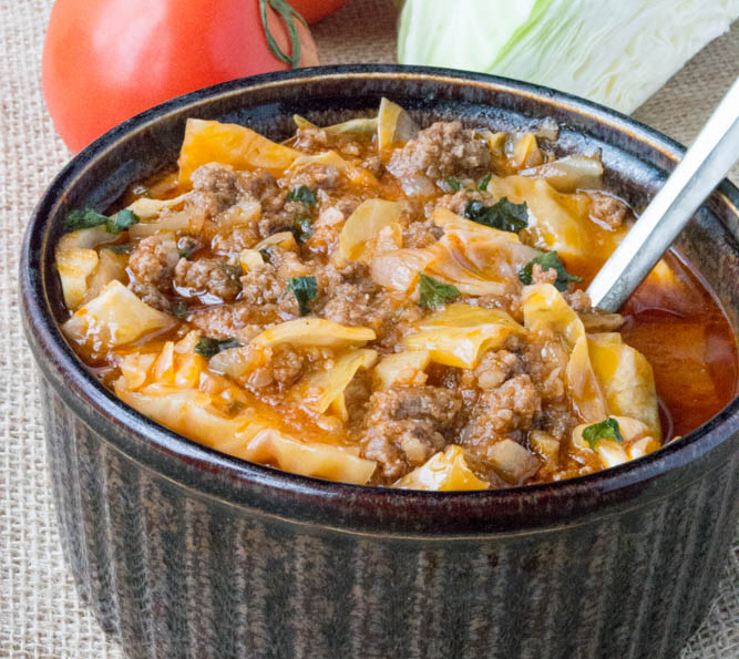 CROCK POT LOW CARB UN-STUFFED CABBAGE ROLL SOUP