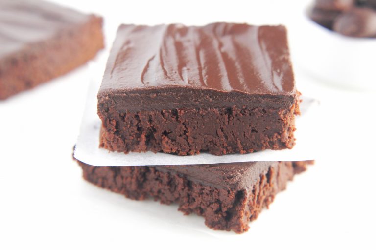 SKINNY FUDGY BROWNIES