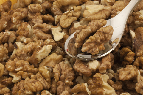EAT 5 WALNUTS THEN WAIT 4 HOURS AND SEE WHAT HAPPENS – THE RESULTS ARE AMAZING!