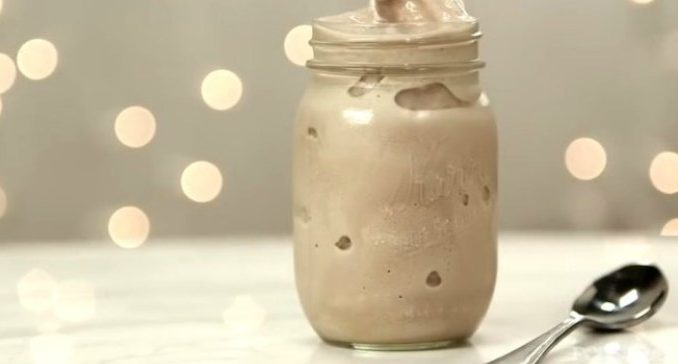 WITH ONLY 3 INGREDIENTS, YOU CAN MAKE YOUR OWN COPYCAT FROSTY WHENEVER YOU WANT