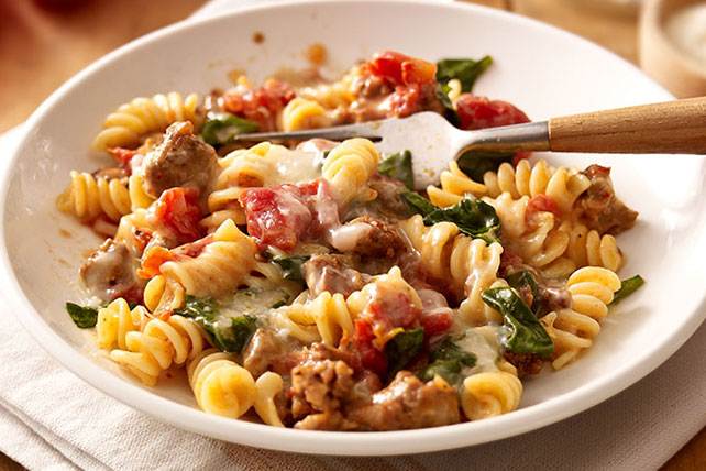 TOMATO & SPINACH PASTA WITH SAUSAGE