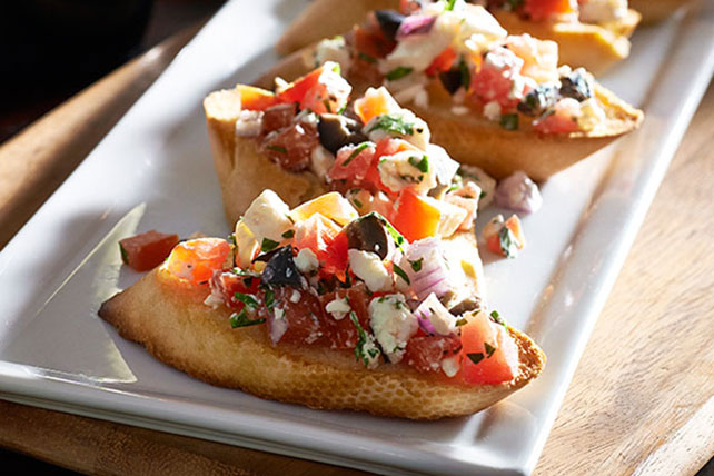 BRUSCHETTA WITH BASIL, TOMATO AND FETA
