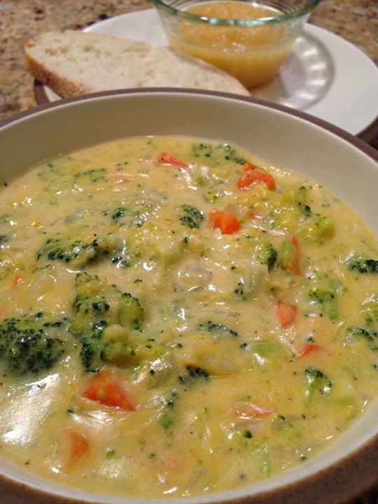 COPYCAT PANERA® BROCCOLI CHEDDAR SOUP