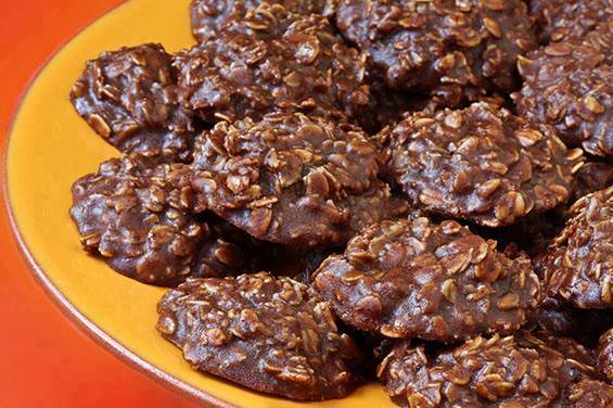 PEANUT BUTTER COCOA NO-BAKE COOKIES
