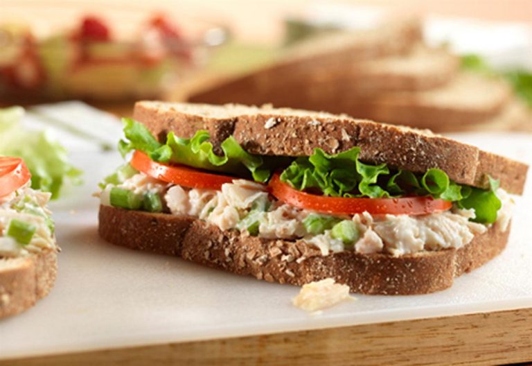 CHICKEN SALAD SANDWICH