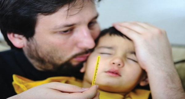 HOW TO REDUCE YOUR CHILD’S FEVER WITHOUT MEDICATIONS IN LESS THAN 5 MINUTES!
