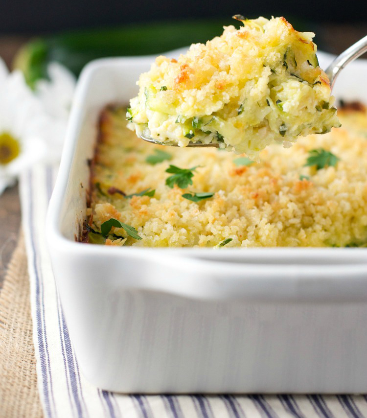 GARLIC PARMESAN ZUCCHINI CASSEROLE