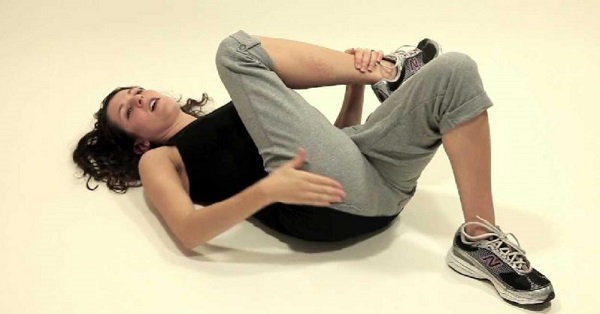 7 EXERCISES IN 7 MINUTES TO NEVER FEEL LOWER BACK PAIN AGAIN