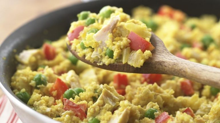 SKINNY CHICKEN CURRY WITH COUSCOUS