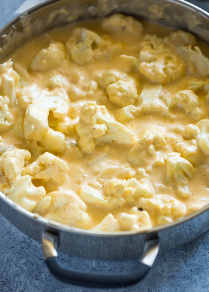 LOW CARB CAULIFLOWER MAC AND CHEESE
