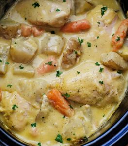 CROCK POT CREAMY RANCH CHICKEN