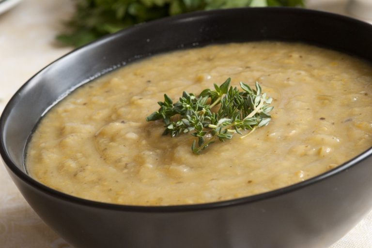 Cauliflower and/or Broccoli Soup