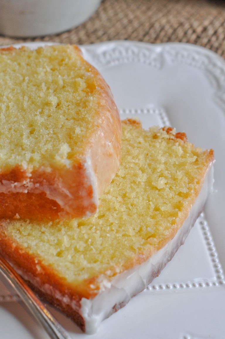 LEMON SOUR CREAM POUND CAKE