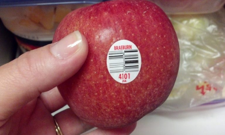 If You See THIS Label On the Fruit Do Not Buy It at Any Cost – This Is Why