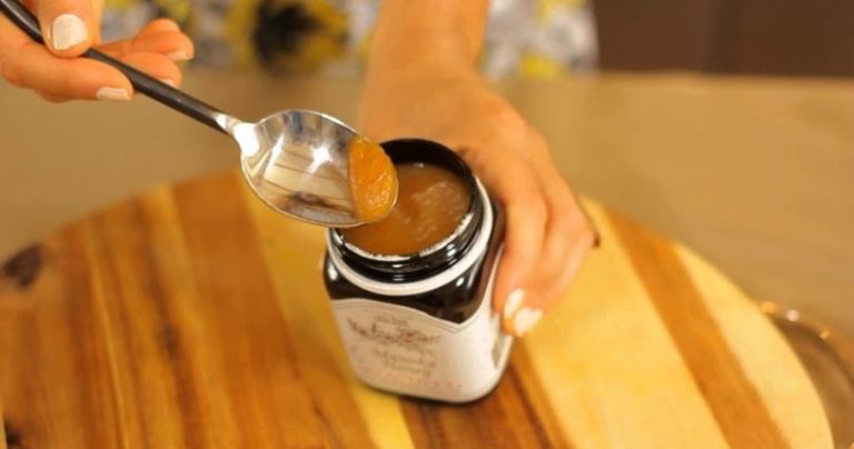 THIS Type of HONEY is Killing Every Kind of Bacteria Scientists Throw At It (Even the Super-Bugs!)