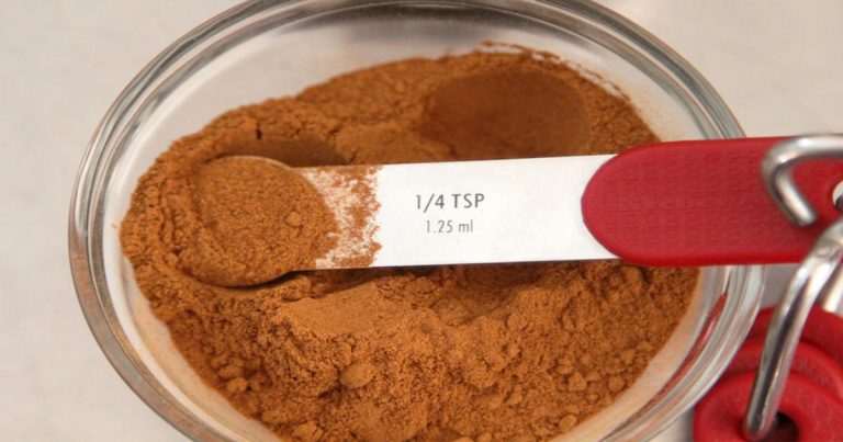 How to Use a ¼ Teaspoon of Nutmeg to Fall Asleep and Relieve ALL Your Insomnia Symptoms Overnight