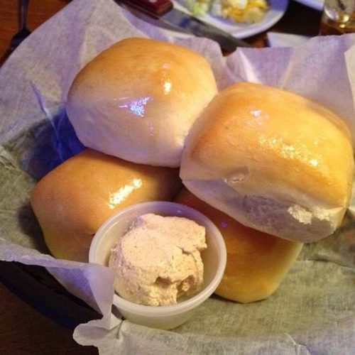 Texas Roadhouse’s Rolls with Honey Cinnamon Butter