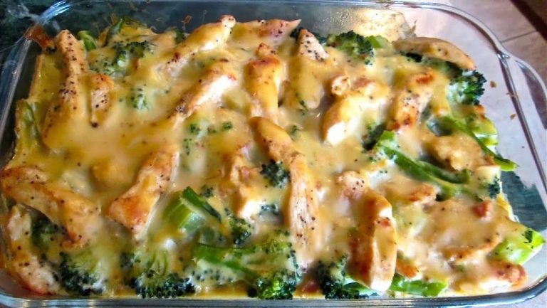SKINNY CHICKEN BROCCOLI CASSEROLE