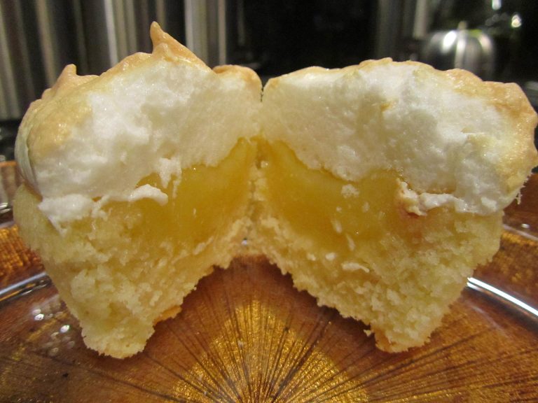 Lemon Meringue Cupcakes