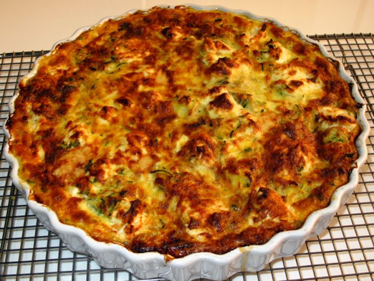 Crustless Cheddar, Onion and Courgette Quiche