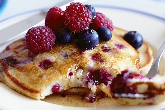 Delicious berry pancakes
