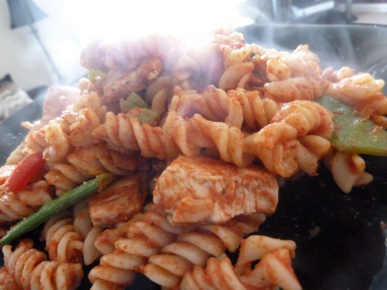 Syn free Chicken and Bacon pasta bake