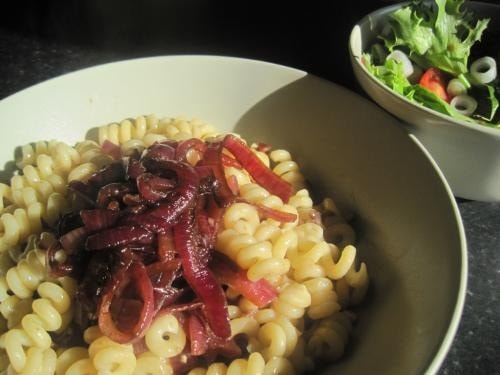 Syn-Free Blue Cheese and Caramelised Onion Pasta