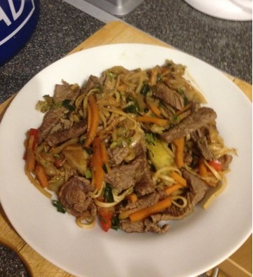 Quick beef chow mein