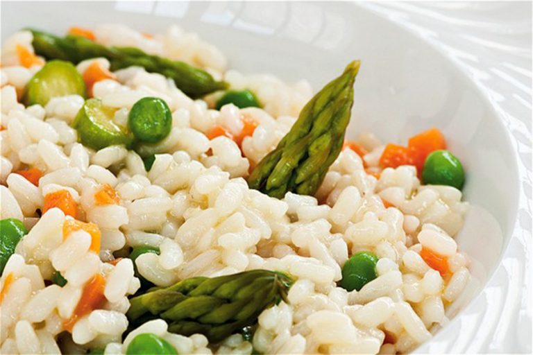 Healthy Asparagus and Pea Risotto