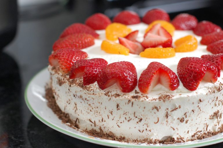 SW strawberries and cream sponge cake