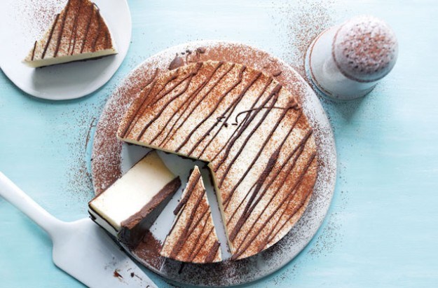 Slimming World’s chocolate vanilla cheesecake