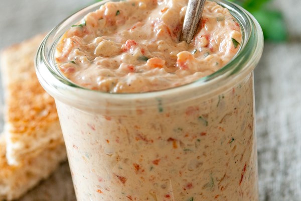 Creamy Roasted Red Pepper Dip